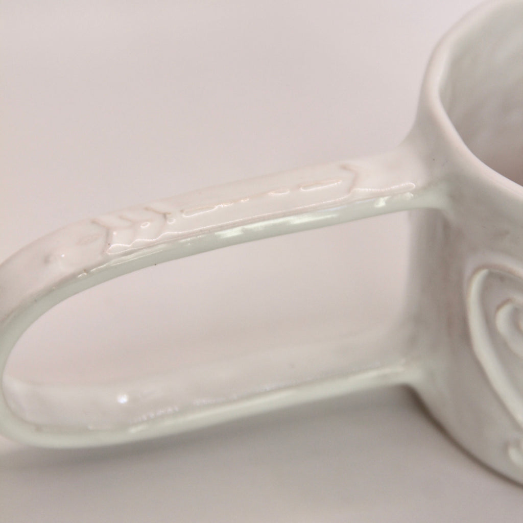 Embroidery Mug 08.